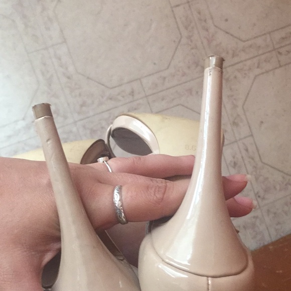 Steve Madden nude heels - Picture 3 of 3